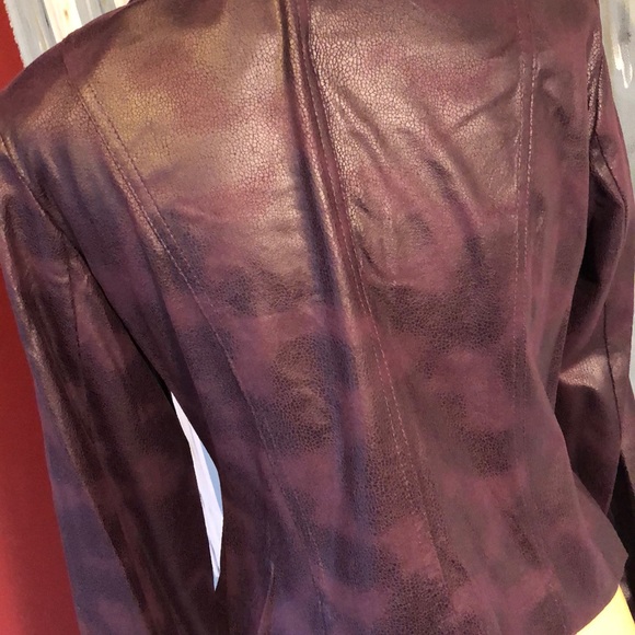 🧥 Fabulous Faux Leather Jacket  🧥 - Picture 5 of 7